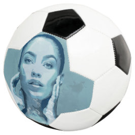 "Woman in Blue" Fußball