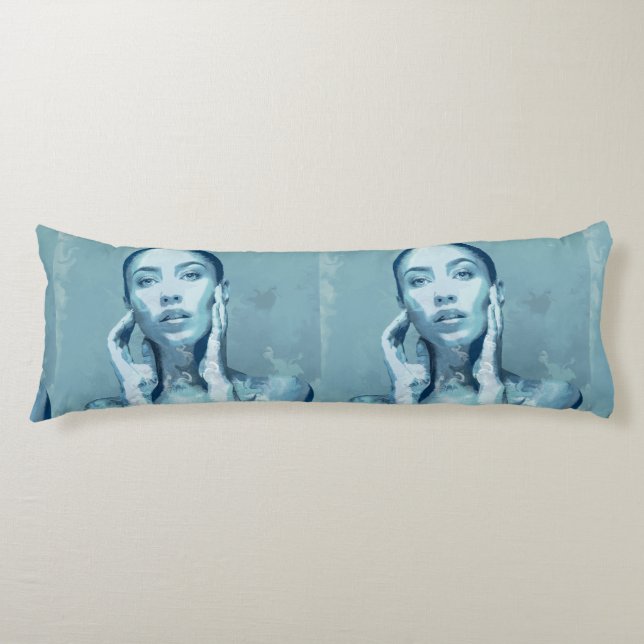 "Woman in Blue" Premium Canvas  Seitenschläferkissen (Vorderseite)