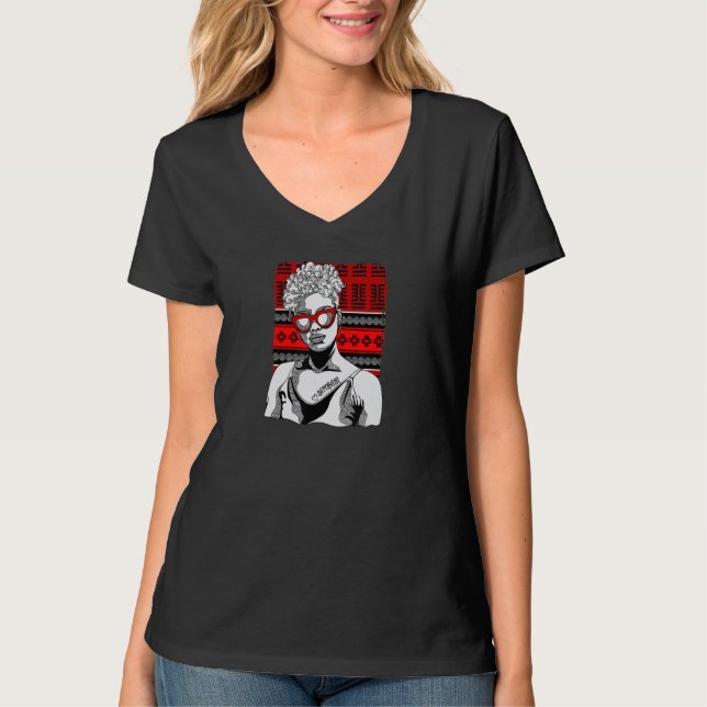 Woman with Afrobeat Tattoo 1 T-Shirt (Vorderseite)