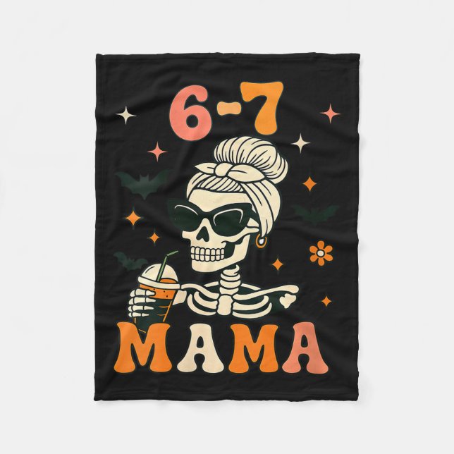 Womens 67 Mama Halloween Skeleton Six Seven Mom Fu Fleecedecke (Vorderseite)