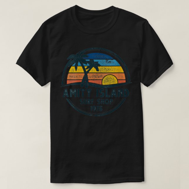 Womens Amity Island Surfing 1975 Surfshop Sonnenun T-Shirt (Design vorne)