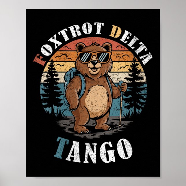 Womens Bear Foxtrots Deltas Tangos Funny Bear V-ne Poster (Vorne)