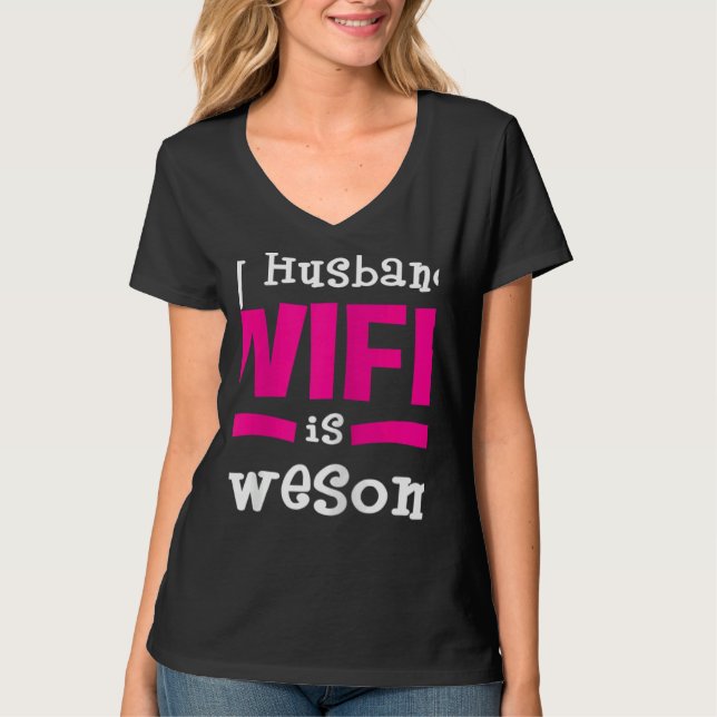 Womens Humorous Statement Valentine's Day In Love  T-Shirt (Vorderseite)