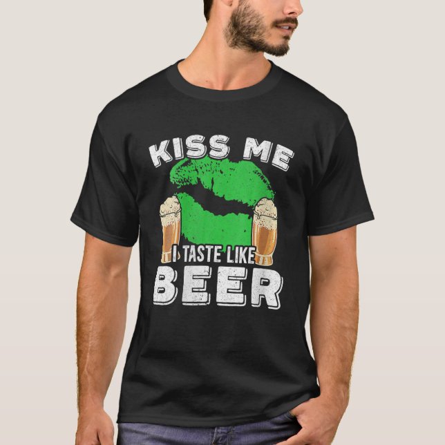 Womens Kiss me Ich schmecke wie Beer Saint Patrick T-Shirt (Vorderseite)