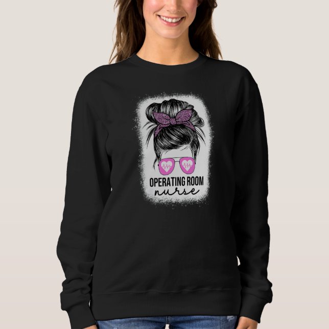 Womens Operating Room Nurse Leopard Messy Bun OR N Sweatshirt (Vorderseite)
