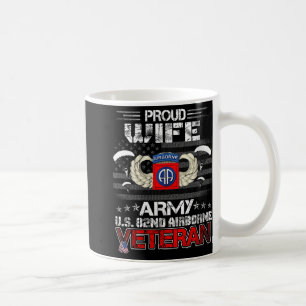 Womens Proud Ehefrau Army Us 82. Im Flugzeug Veter Kaffeetasse