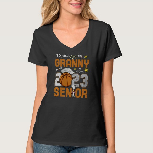 Womens Proud Granny Of A 2023 Senior Basketball Gr T-Shirt (Vorderseite)