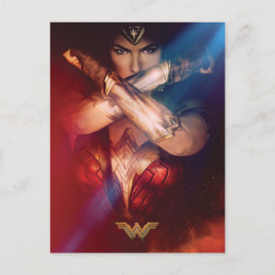 Wonder Woman Blocking With Bracelets Postkarte