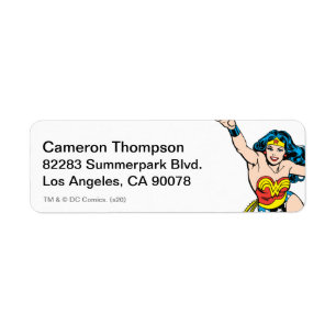 Wonder Woman fliegt vorwärts