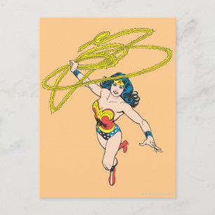 Wonder Woman Holds Lasso 2 Postkarte