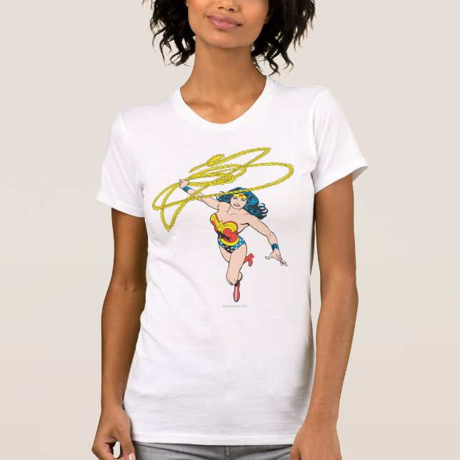 Wonder Woman Holds Lasso 2 T-Shirt (Vorderseite)