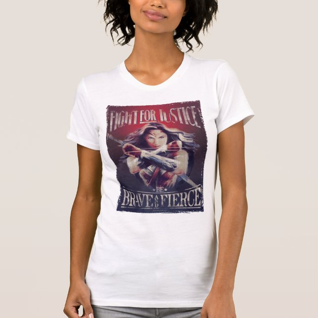 Wonder Woman kämpft für Gerechtigkeit T-Shirt (Vorderseite)