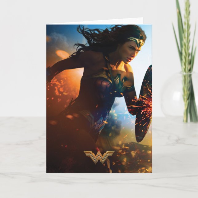 Wonder Woman läuft auf dem Schlachtfeld Karte (Vorderseite)