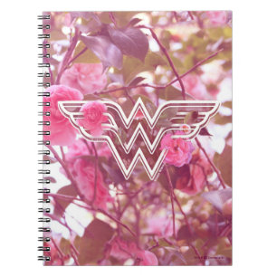 Wonder Woman Pink Camellier Blume Logo Notizblock