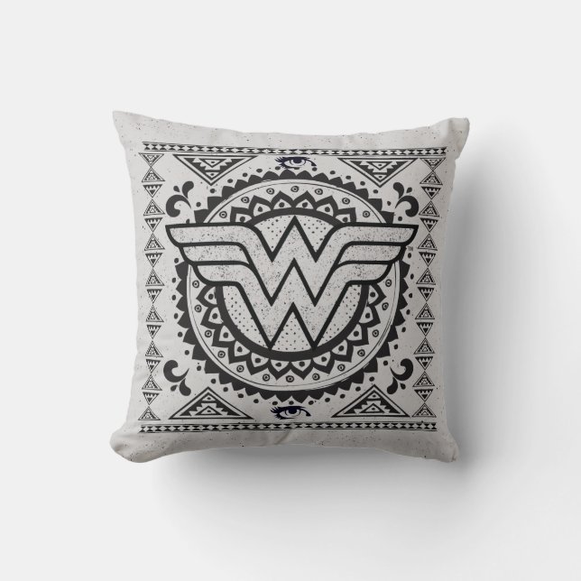 Wonder Woman Spiritual Tribal Design Kissen (Vorderseite)