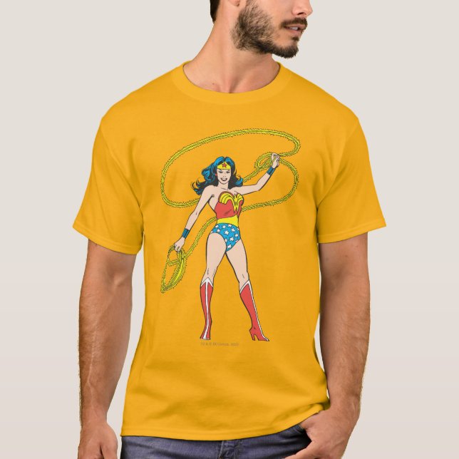 Wonder Woman Stehend mit Lasso T-Shirt (Vorderseite)