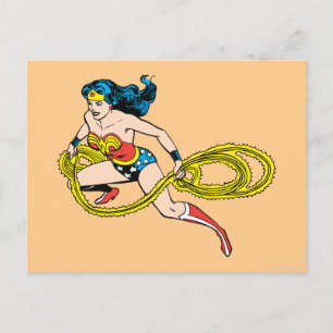 Wonder Woman Swinging Lasso Links Postkarte