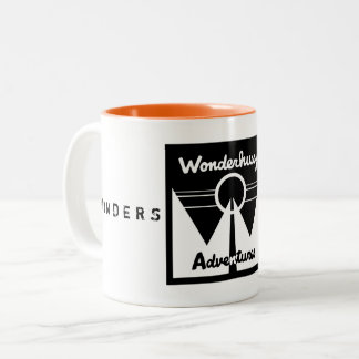 Wonderhussy Adventures B&W Spotlight Logo Zweifarbige Tasse