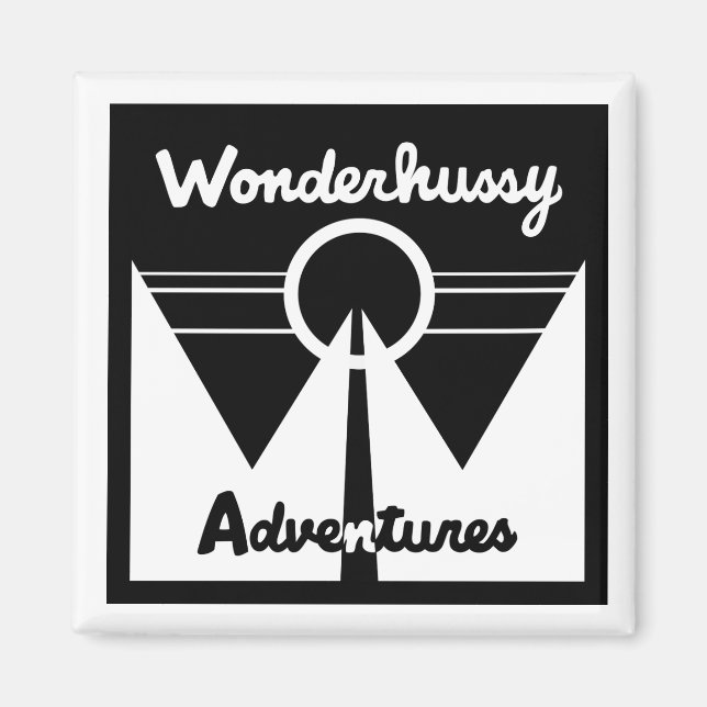 Wonderhussys Adventures Black & White Spotlight Magnet (Vorne)