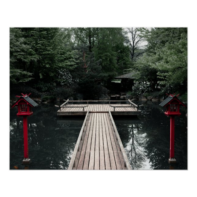 Wooden Pier framed by red Lanterns Poster (Vorderseite)