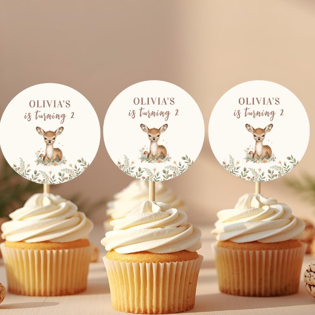 Woodland Deer Birthday | Rustikaler Wald Runder Aufkleber (Von Creator hochgeladen)