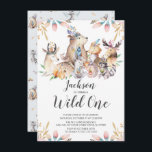 Woodland Friends Wild One Boys 1. Geburtstag Invit Einladung<br><div class="desc">Niedliche Waldtiere wilde ein Jungen ersten Geburtstag Einladung Set auf weißem Hintergrund mit einem koordinierenden Tiermuster zurück.</div>