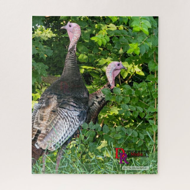 "Woodland Watch: Wild Turkey Duo" Puzzle (Vertikal)