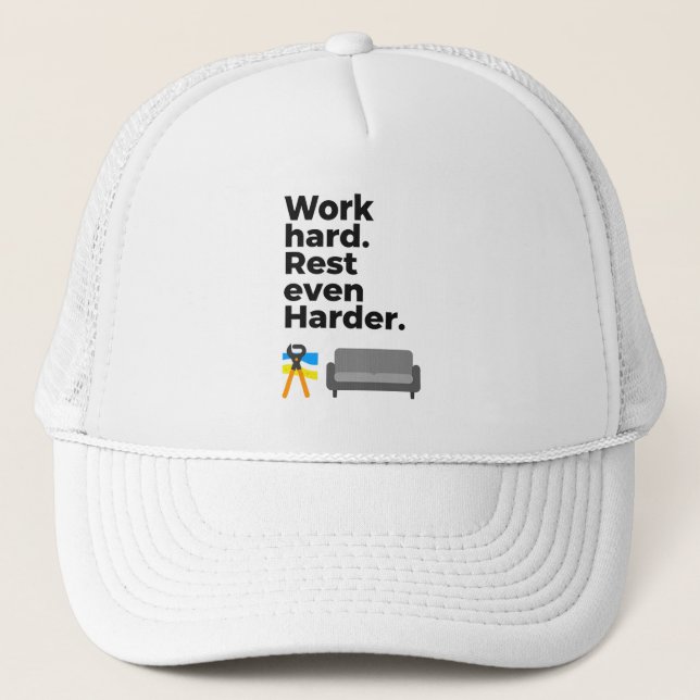 Work Hard Rest Even Harder Minimal Quote Design Truckerkappe (Vorderseite)