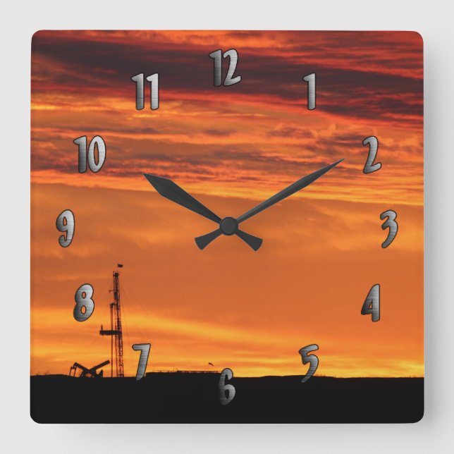 Workover-Anlage an der Sonnenuntergang-(mit Quadratische Wanduhr (Vorderseite)