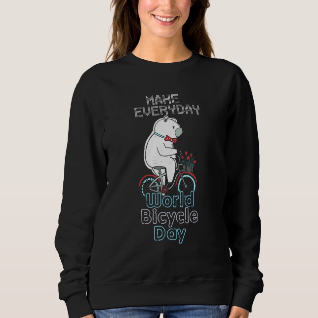World Bicycle Day Polar Bear Riding Bike   Biking Sweatshirt (Vorderseite)