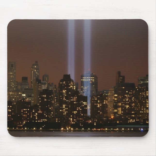 World Trade Centertribut im Licht in New York. Mousepad (Vorne)