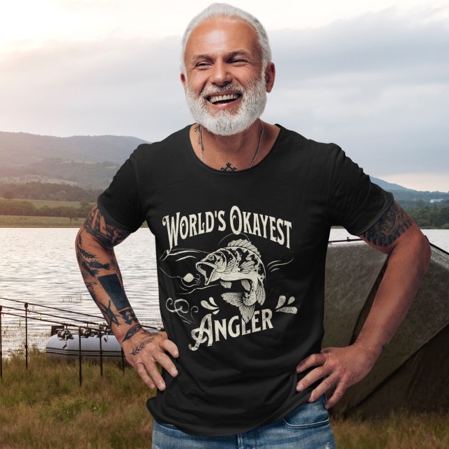 World's Okayest Angler - Funny Fishing Gift  T-Shirt (Von Creator hochgeladen)