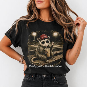 Wörtlich nur ein Bleacher-Kreatur-Opossum-Sport T-Shirt