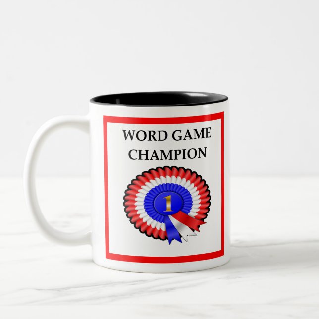 WORTSPIELE ZWEIFARBIGE TASSE (Links)