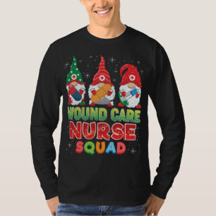Wound Care Krankenwagen Squad Weihnachtsgnomen Ugl T-Shirt