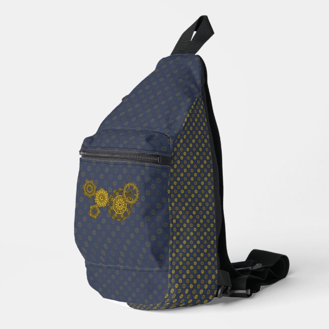Woven Clockwork Crossbody Bag (Rechte Ecke)