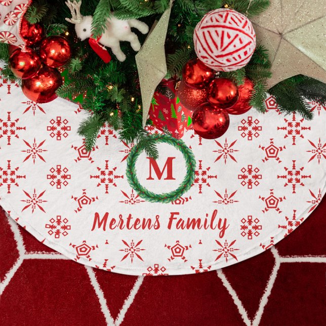 Wreath Monogram, Ihr Name Weißes und Rotes Schneef Polyester Weihnachtsbaumdecke (Wreath Monogram Your Name White & Red Snowflakes Brushed Polyester Tree Skirt)