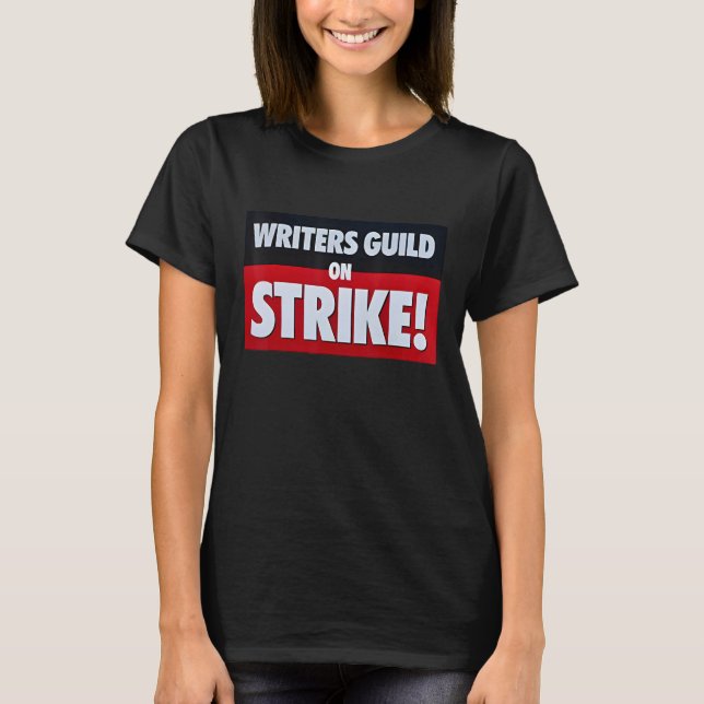Writers Guild Of America On Strike Anti AI Chatbot T-Shirt (Vorderseite)