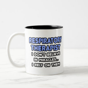 Wunder und Atemtherapeuten Zweifarbige Tasse