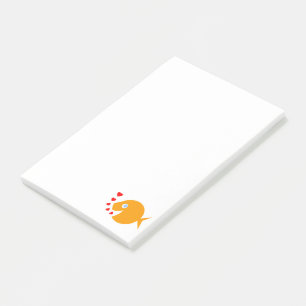 Wunderlicher niedlicher blaue AugenGoldfish mit Post-it Klebezettel