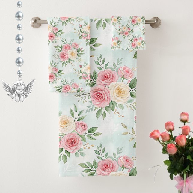 Wunderschöne Blumen in Pastellfarben auf Hellblau  Badhandtuch Set (Von Creator hochgeladen)