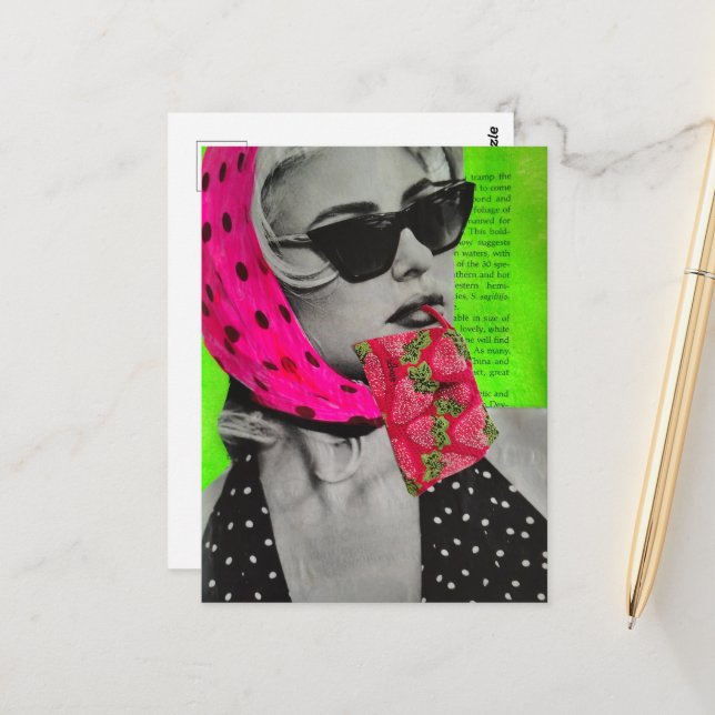 Wunderschöne Frau mit Erdbeer-Tasche Collage Postkarte (Vorderseite/Rückseite Beispiel)