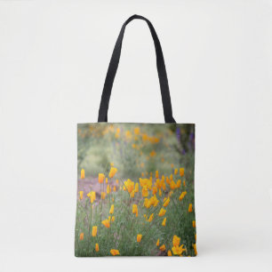 wunderschöne und duftende Wildblumen, die in Tuben