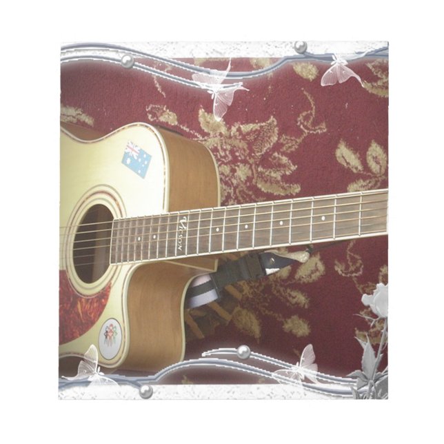 Wunderschöne Vintage Gitarre auf dem afrikanischen Notizblock (Vorderseite)