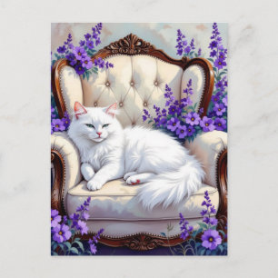 Wunderschöne weiße Katze und violette Blumen Postkarte