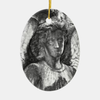 Würdevoller Engel Keramik Ornament