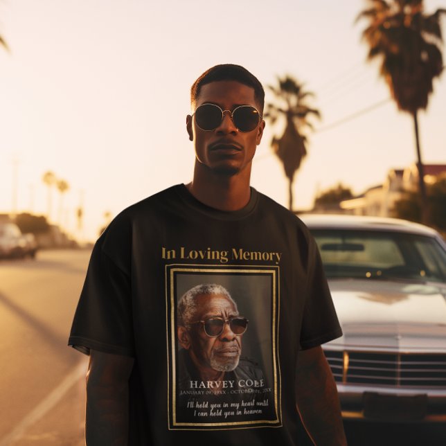 Würdigung von Erinnerungen: Gedenkstätte für Perso T-Shirt (Von Creator hochgeladen)