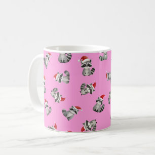 Wurf-Weihnachts-Waschbären auf Rosa Kaffeetasse