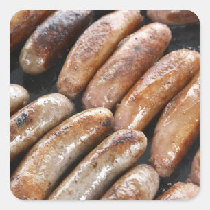 Würstchen auf dem Barbeque Quadratischer Aufkleber