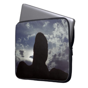 Wüste Silhouette:Nationalpark Arches Laptopschutzhülle
